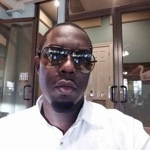 Meet your Posher, Derrick